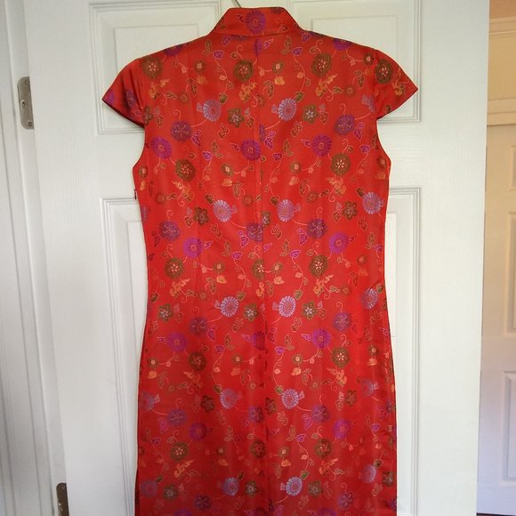 Asian-style Orangey-Red Dress with Multi-color Flowers - Picture 2 of 6